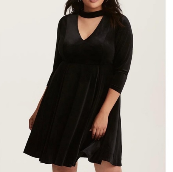 torrid Dresses & Skirts - Torrid Black Velvet Dress